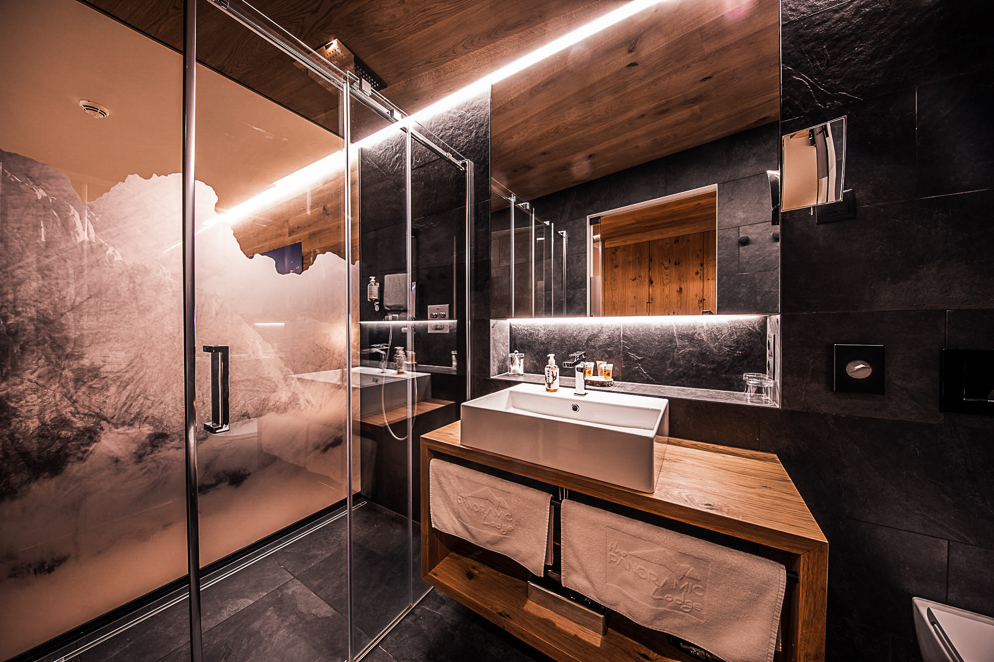 Doppelzimmer Eiche | 21–28 m² mit Balkon – Hotel Panoramic Lotsch, Südtirol